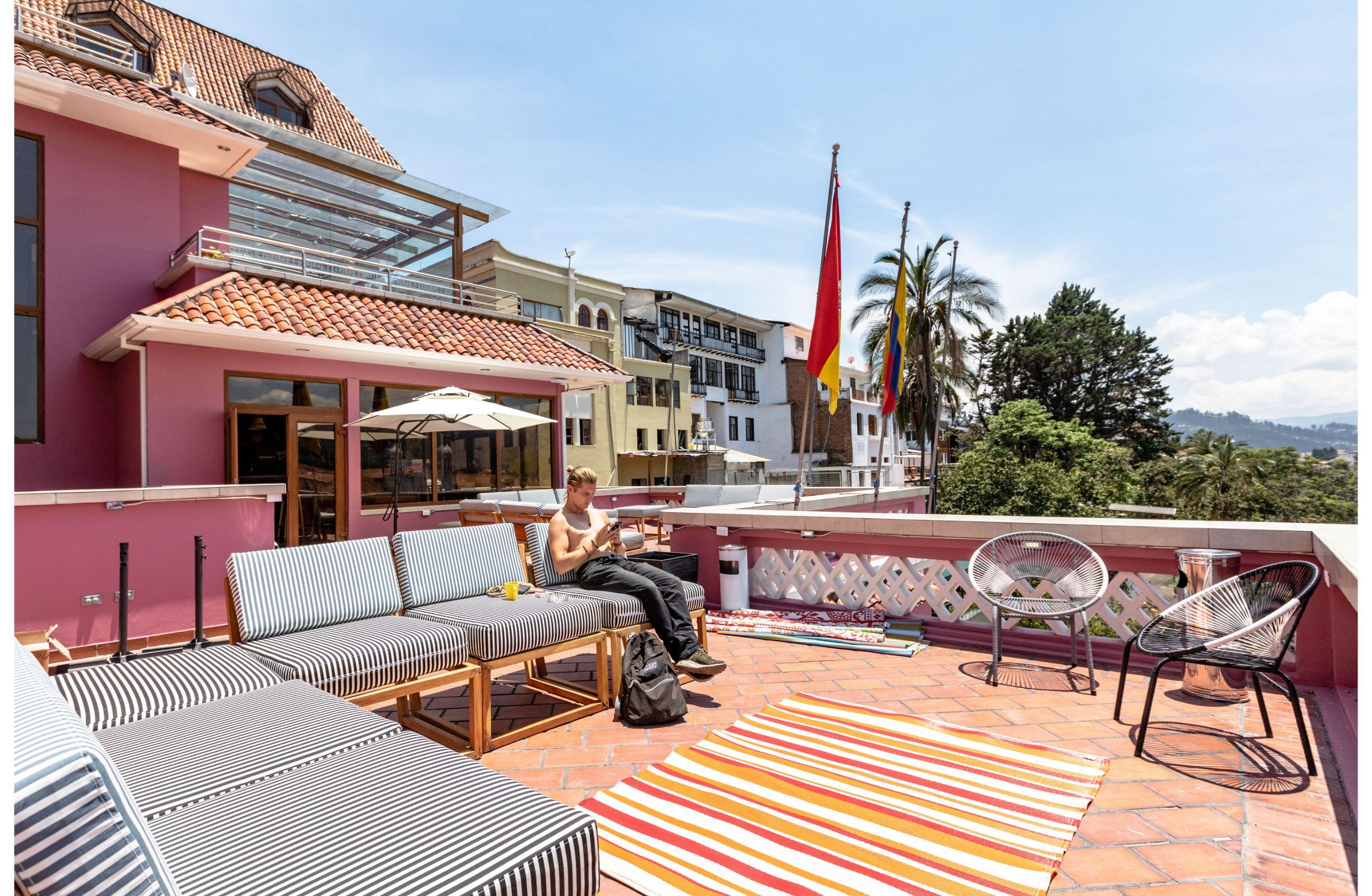 Socialtel Cuenca Hotel Exterior foto
